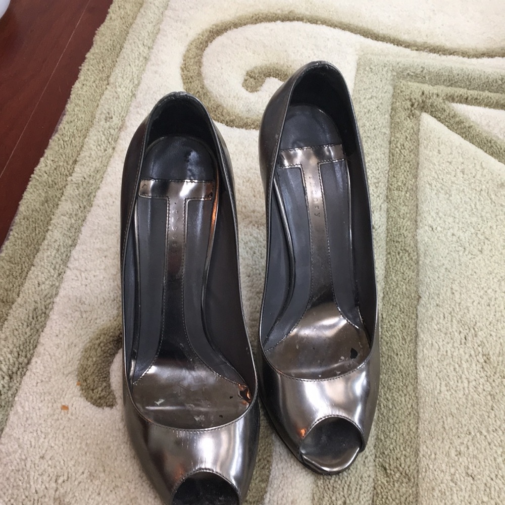 Grey heeled shoes by theory
